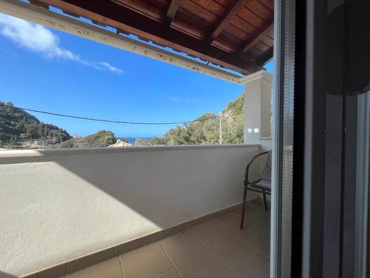 Villa Ampelaki "30 Meters To Beach" ปาเลโอกัสไตรซา ภายนอก รูปภาพ