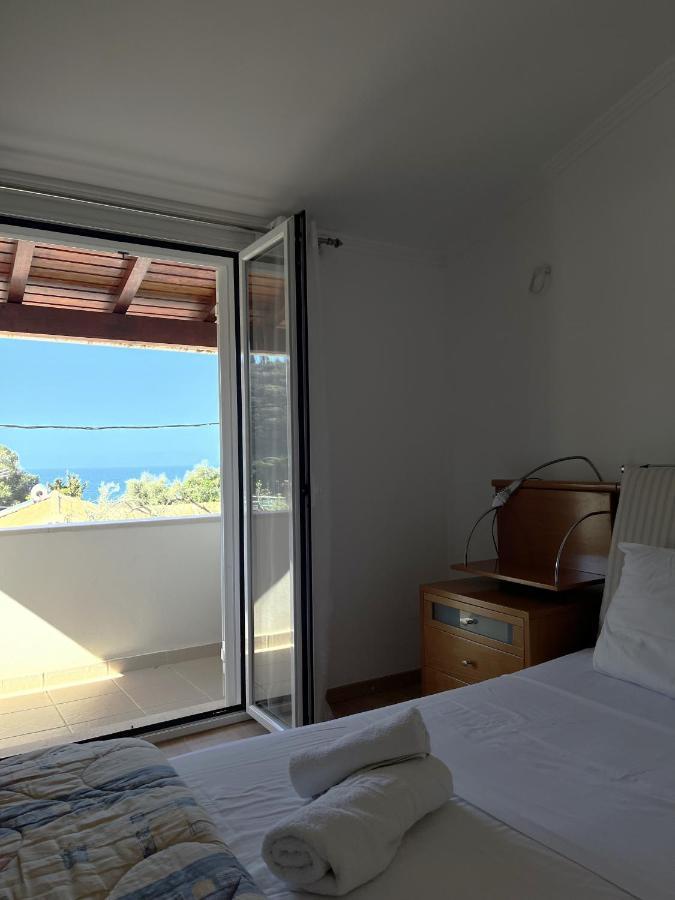 Villa Ampelaki "30 Meters To Beach" ปาเลโอกัสไตรซา ภายนอก รูปภาพ