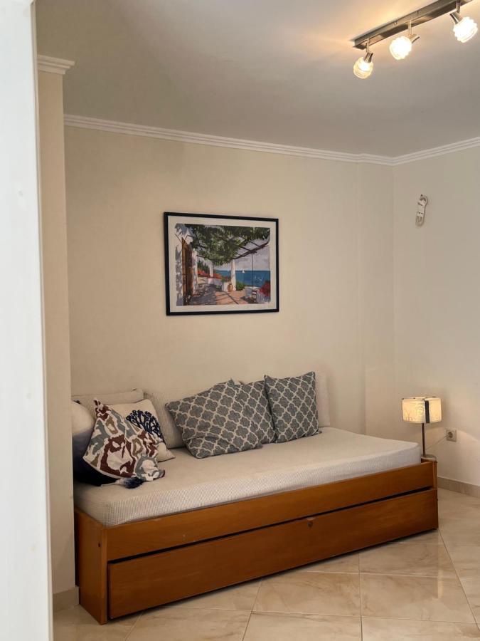 Villa Ampelaki "30 Meters To Beach" ปาเลโอกัสไตรซา ภายนอก รูปภาพ